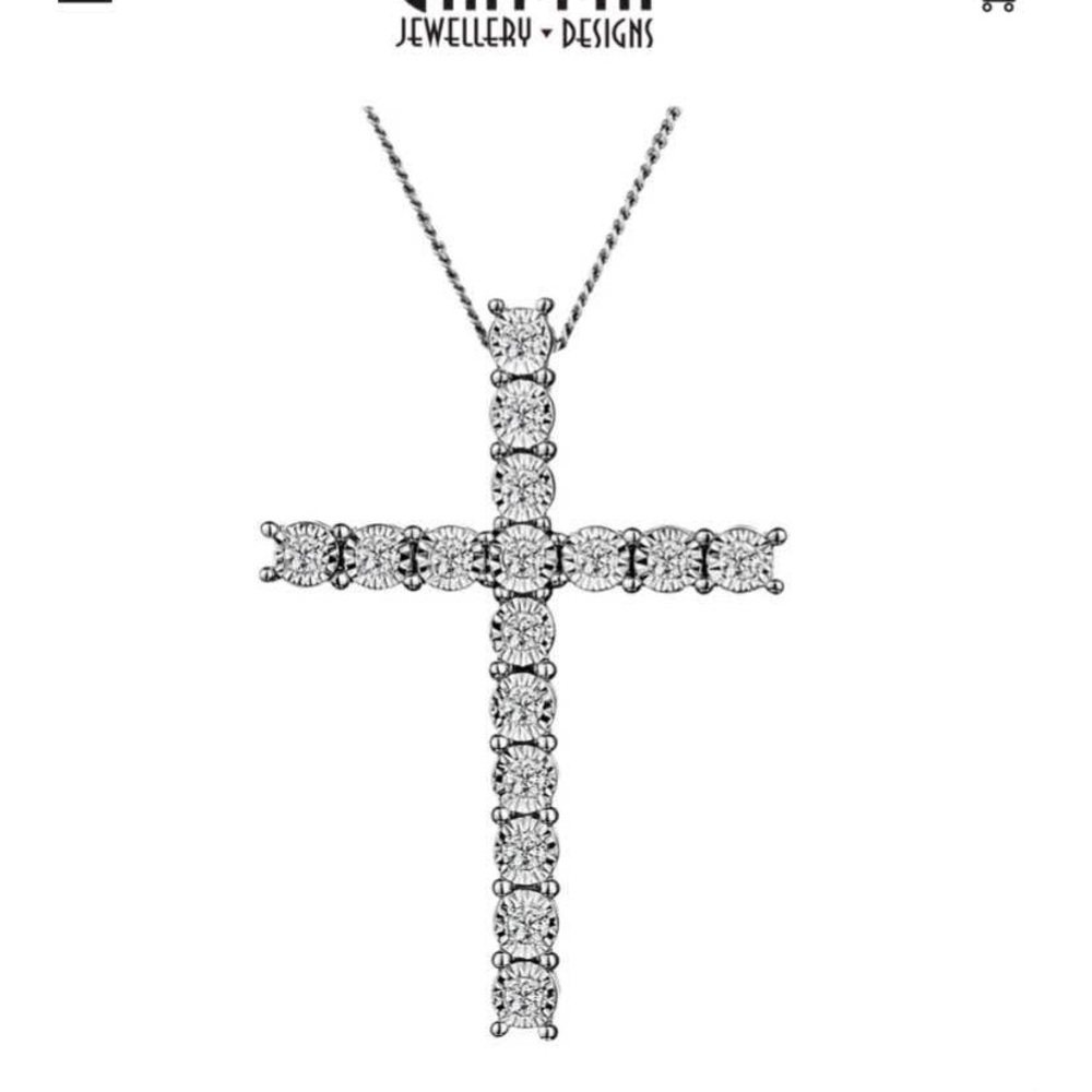 Elegant Silver Cross Necklace with Sparkling Accents